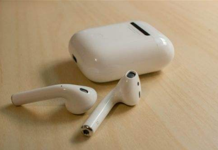 苹果airpods耳机防水吗